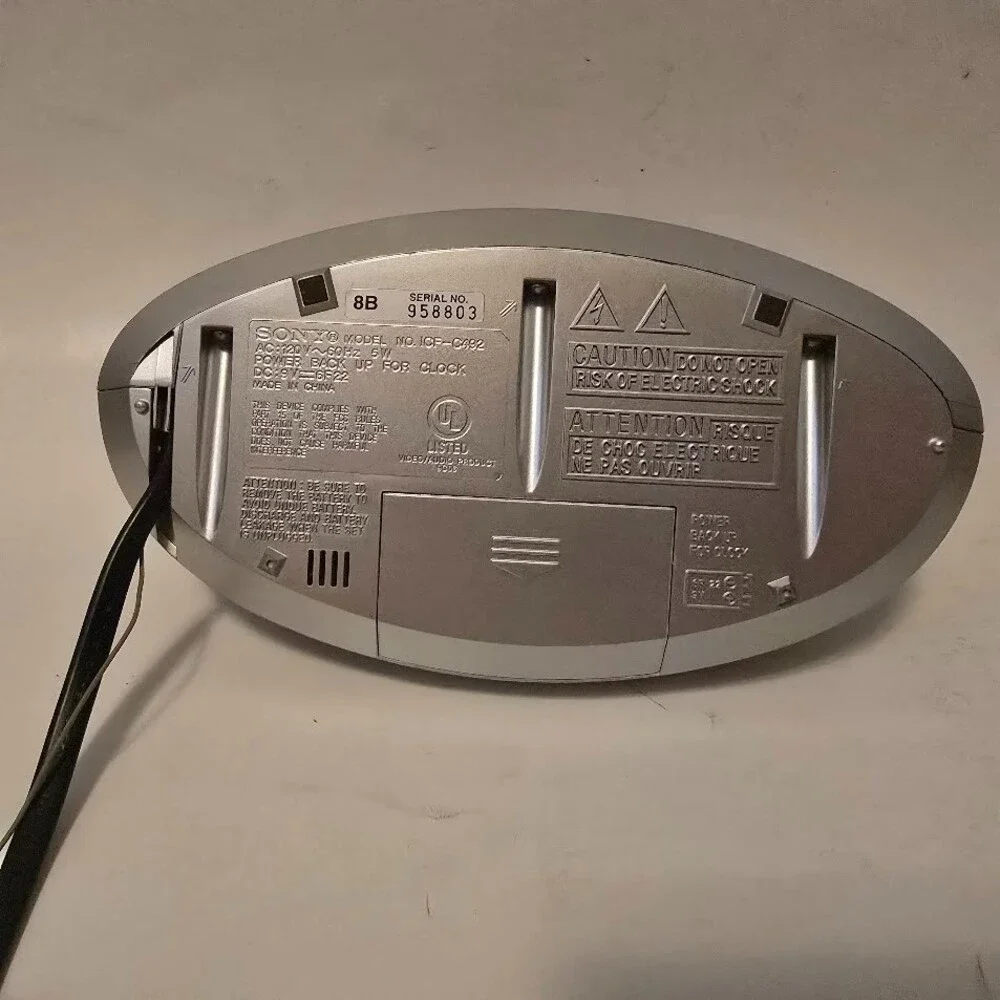 VTG Sony Dream Machine AM/FM Alarm Clock Radio Model ICF-C492-Tested